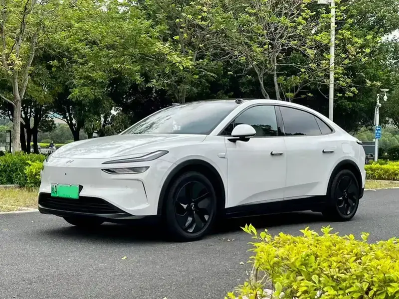 2025 Nio Onvo L60 с пробегом 2 000 км