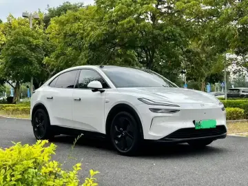 2025 Nio Onvo L60 с пробегом 2 000 км