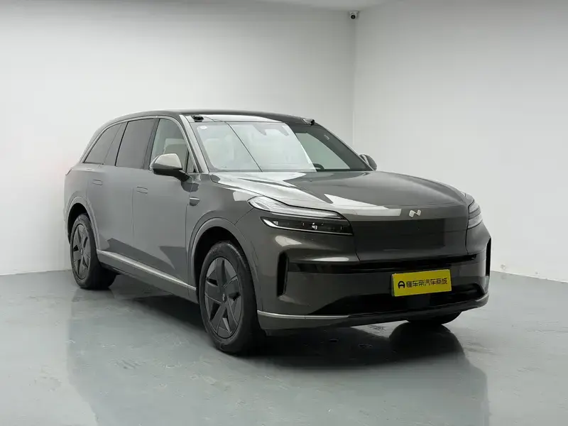2025 Nio Onvo L90 с пробегом 23 500 км