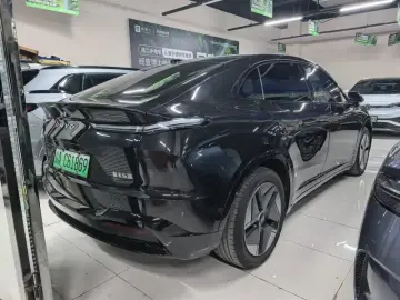 2025 Nio Onvo L60 с пробегом 44 000 км