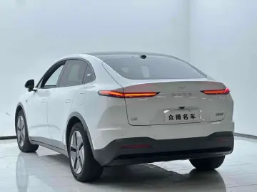 2024 Nio Onvo L60 с пробегом 13 000 км
