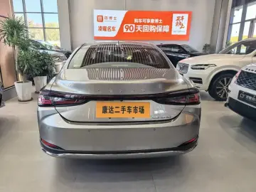 2025 Lexus ES с пробегом 100 км