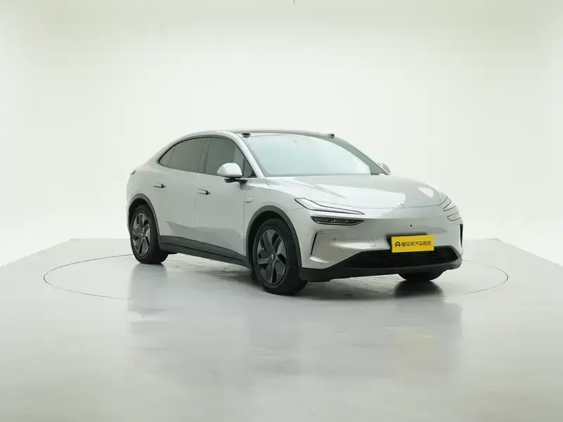 2025 Nio Onvo L60 с пробегом 23 000 км