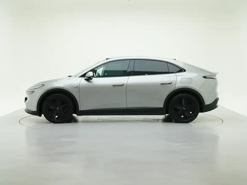 2025 Nio Onvo L60 с пробегом 23 000 км