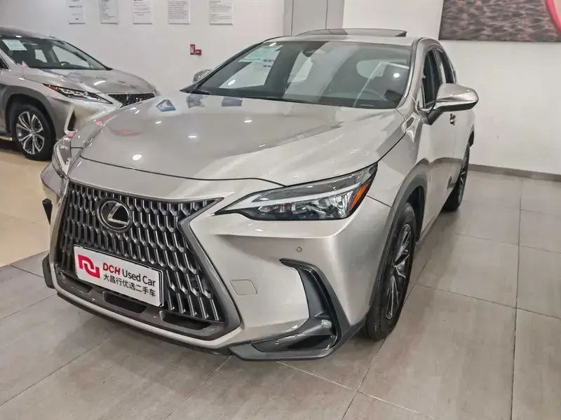 2022 Lexus NX с пробегом 36 000 км