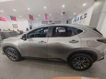 2022 Lexus NX с пробегом 36 000 км