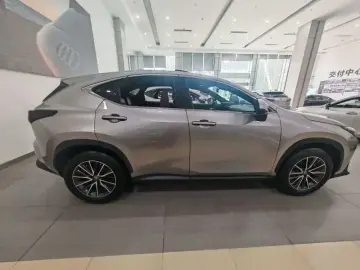 2022 Lexus NX с пробегом 36 000 км