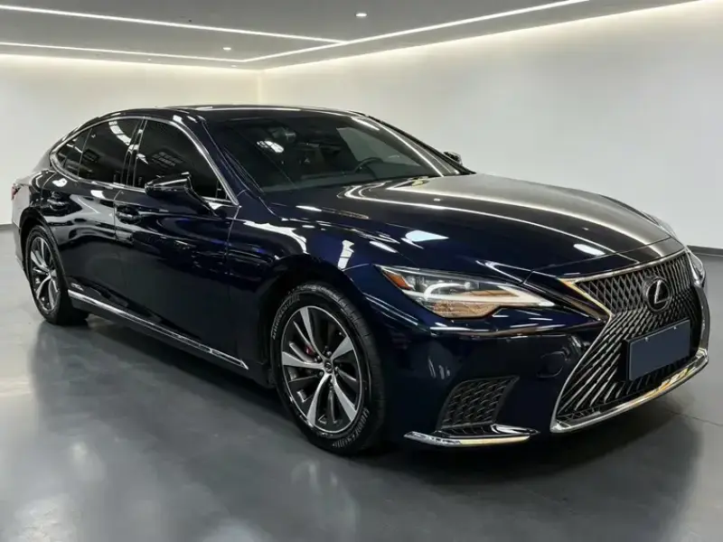 2021 Lexus LS с пробегом 107 000 км