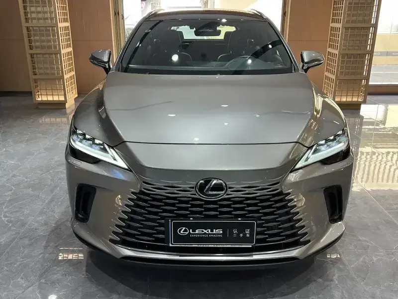2026 Lexus RX с пробегом 4 100 км