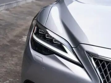 2021 Lexus LS с пробегом 126 600 км