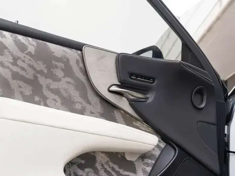 2021 Lexus LS с пробегом 126 600 км