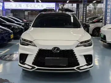 2023 Lexus RX с пробегом 49 000 км
