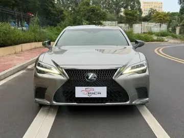2021 Lexus LS с пробегом 57 000 км