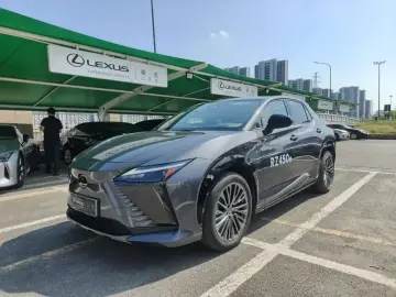 Lexus RZ