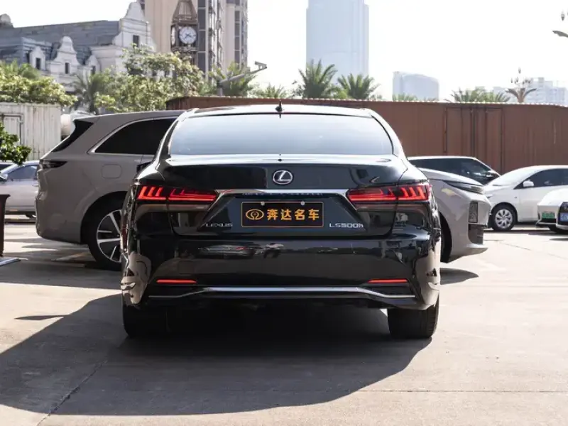 2021 Lexus LS с пробегом 91 600 км