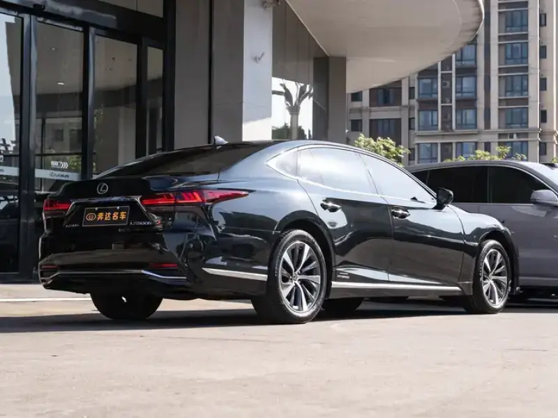 2021 Lexus LS с пробегом 91 600 км