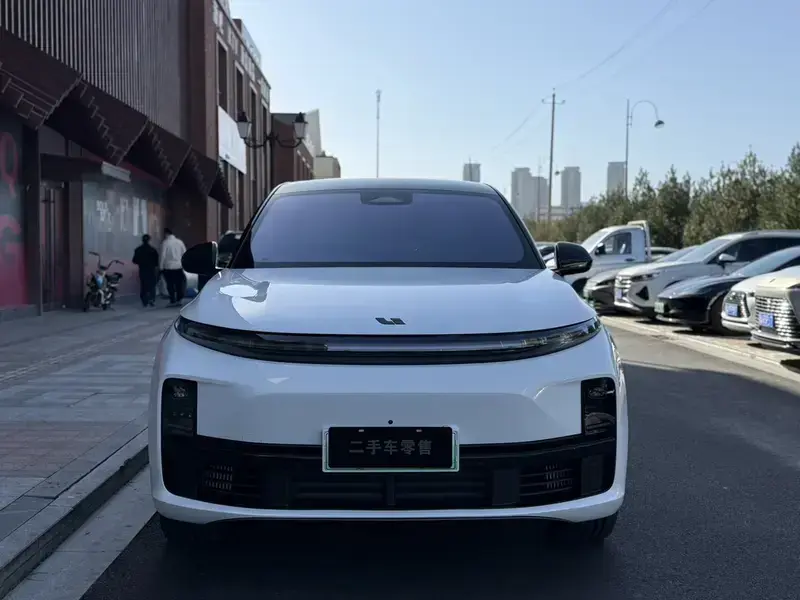 2024 Li Auto (Lixiang) L7 с пробегом 32 000 км