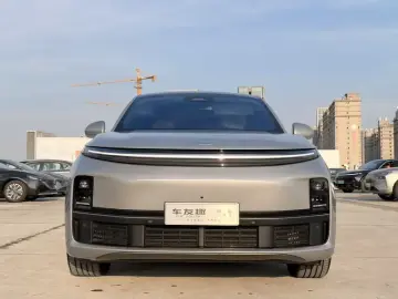 2024 Li Auto (Lixiang) L7 с пробегом 80 000 км