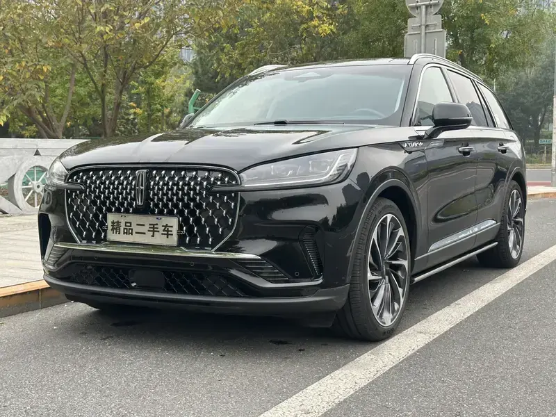 2024 Lincoln Aviator с пробегом 16 000 км