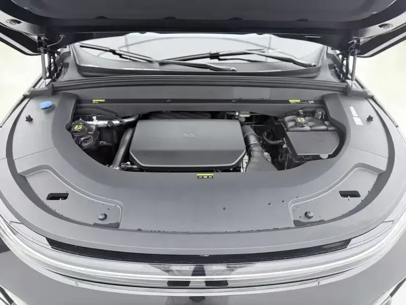 2024 Li Auto (Lixiang) L7 с пробегом 35 000 км