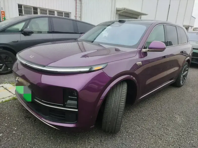 2025 Li Auto (Lixiang) L9 с пробегом 8 100 км