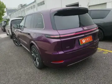 2025 Li Auto (Lixiang) L9 с пробегом 8 100 км