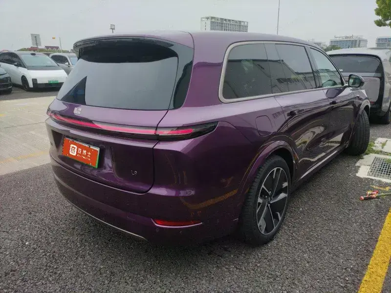 2025 Li Auto (Lixiang) L9 с пробегом 8 100 км