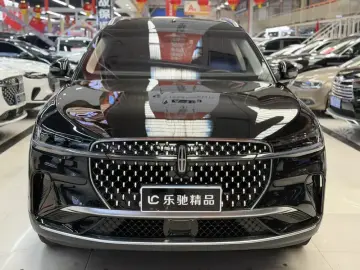 2023 Lincoln Nautilus с пробегом 49 000 км