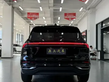 2023 Lincoln Nautilus с пробегом 70 000 км