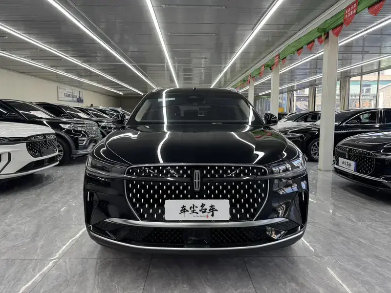 2023 Lincoln Nautilus с пробегом 63 000 км