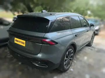 2023 Lincoln Nautilus с пробегом 55 900 км