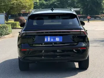 2023 Lincoln Nautilus с пробегом 41 000 км