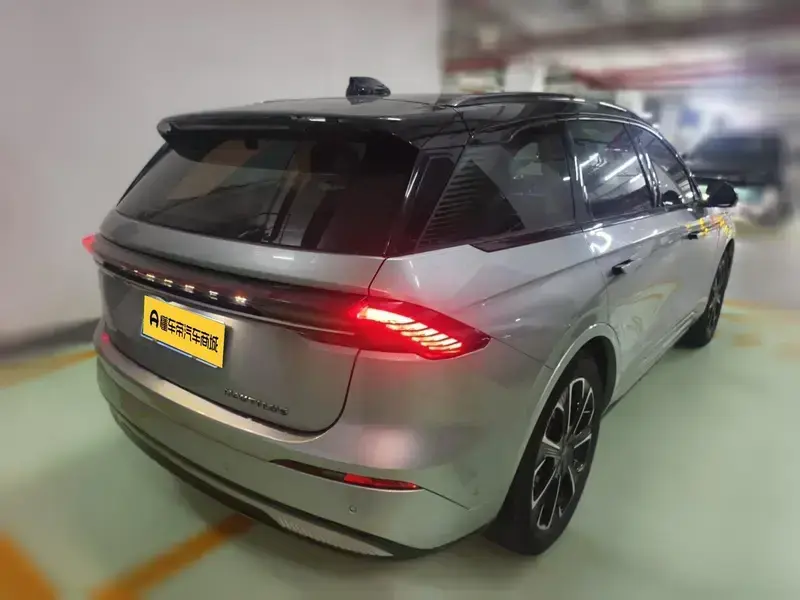 2023 Lincoln Nautilus с пробегом 43 600 км