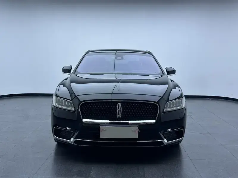 2019 Lincoln Continental с пробегом 132 000 км
