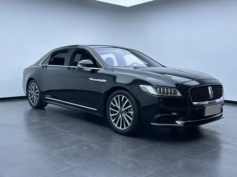 2019 Lincoln Continental с пробегом 132 000 км