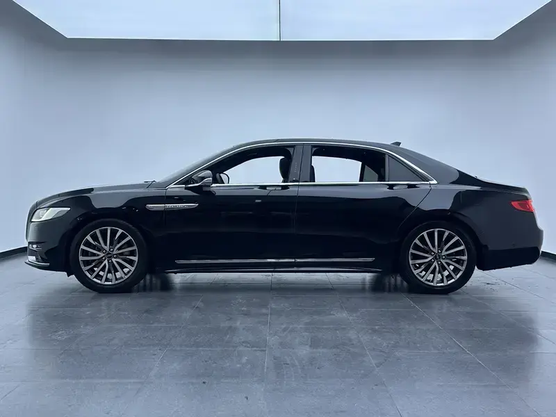 2019 Lincoln Continental с пробегом 132 000 км