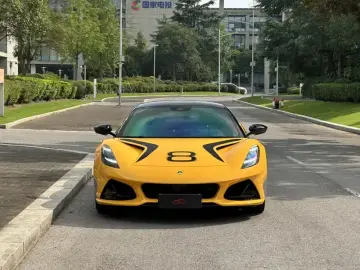 2022 Lotus Emira с пробегом 9 800 км