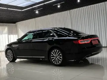 2017 Lincoln Continental с пробегом 188 000 км