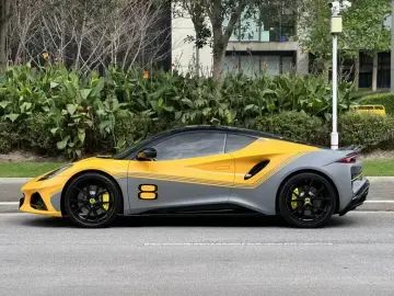 2022 Lotus Emira с пробегом 9 800 км