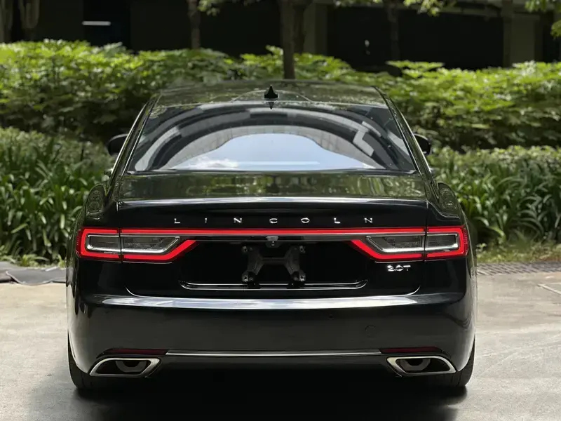 2018 Lincoln Continental с пробегом 93 000 км