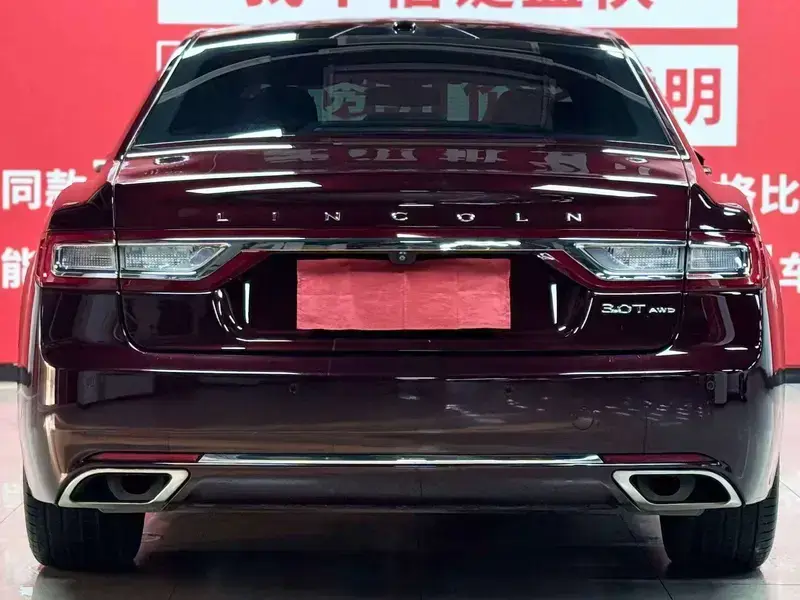 2018 Lincoln Continental с пробегом 100 000 км