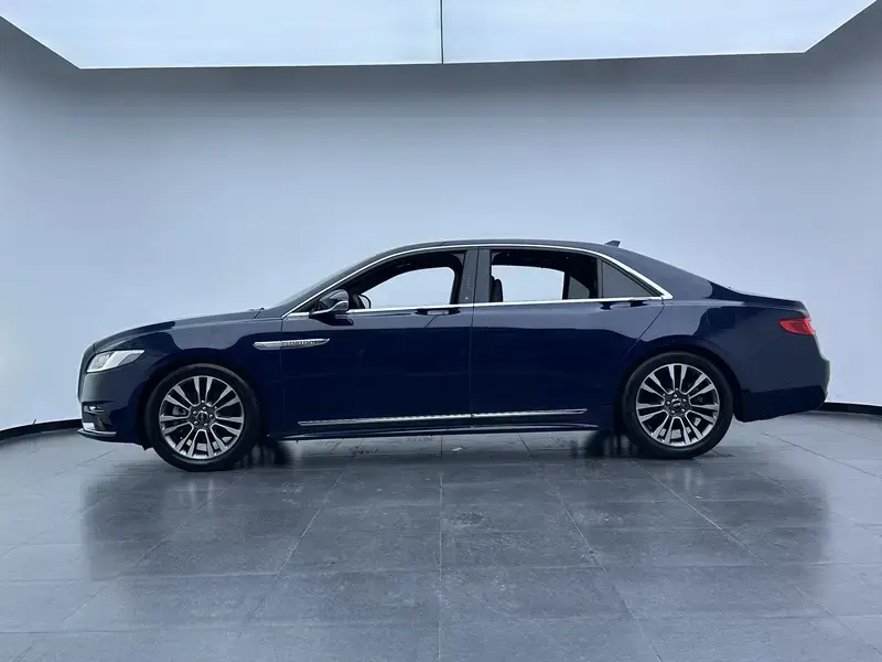 2019 Lincoln Continental с пробегом 66 000 км