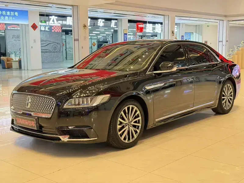 2017 Lincoln Continental с пробегом 110 000 км