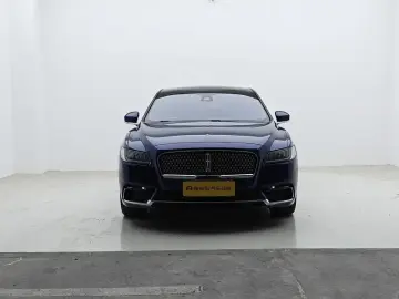 2017 Lincoln Continental с пробегом 95 300 км