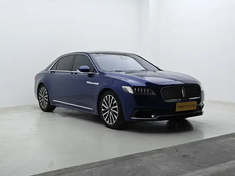 2017 Lincoln Continental с пробегом 95 300 км