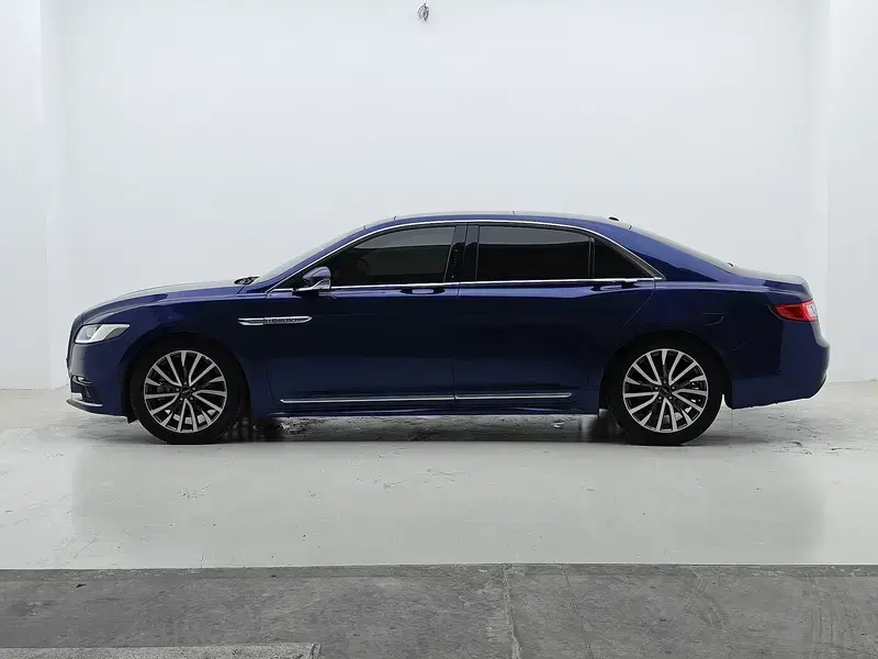 2017 Lincoln Continental с пробегом 95 300 км