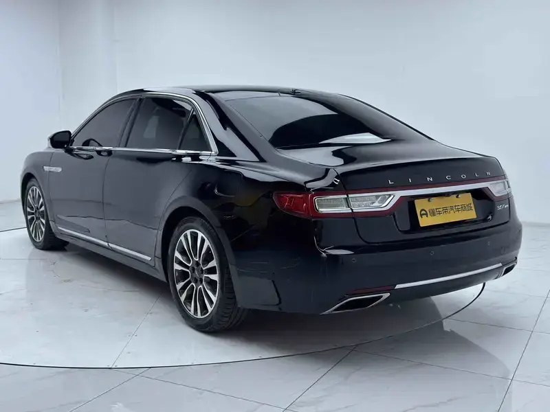 2017 Lincoln Continental с пробегом 141 500 км