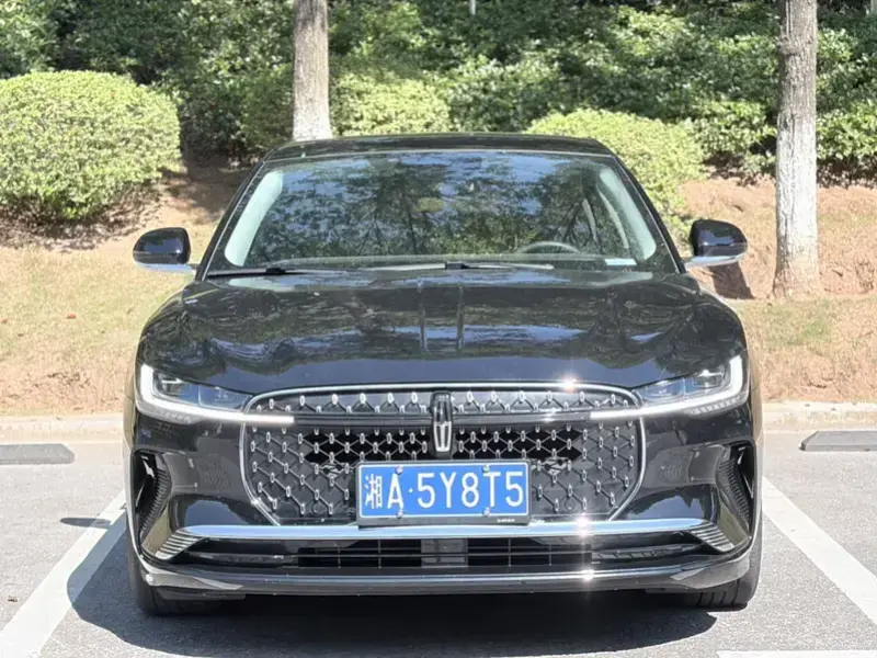 2025 Lincoln Z с пробегом 6 300 км