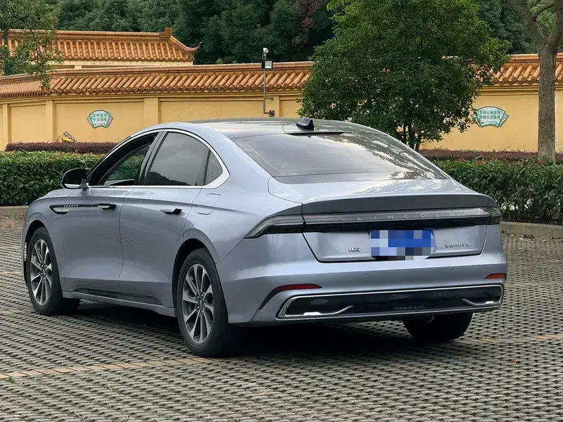 2022 Lincoln Z с пробегом 54 000 км