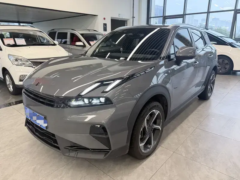 2025 Lynk & Co 06 с пробегом 42 000 км